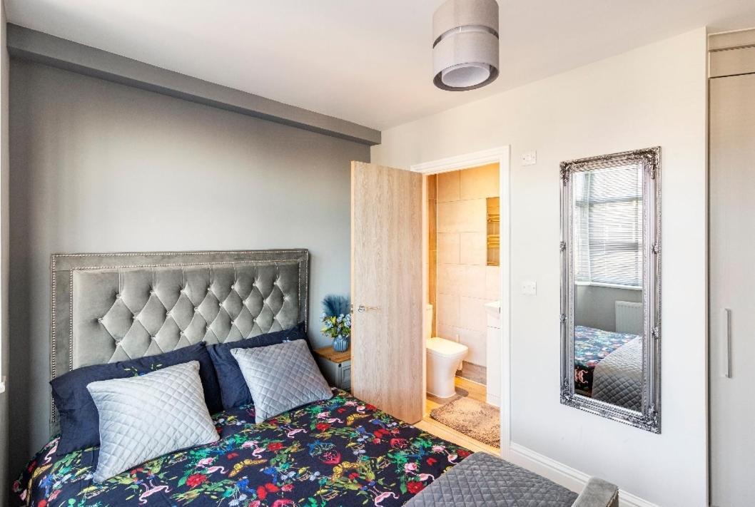 Luxury House 4 Ensuite Bedrooms, Free Parking ,Wifi Оксфорд Екстериор снимка