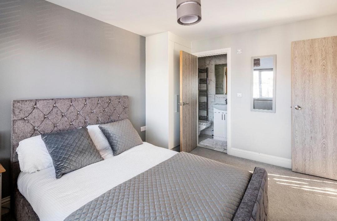 Luxury House 4 Ensuite Bedrooms, Free Parking ,Wifi Оксфорд Екстериор снимка