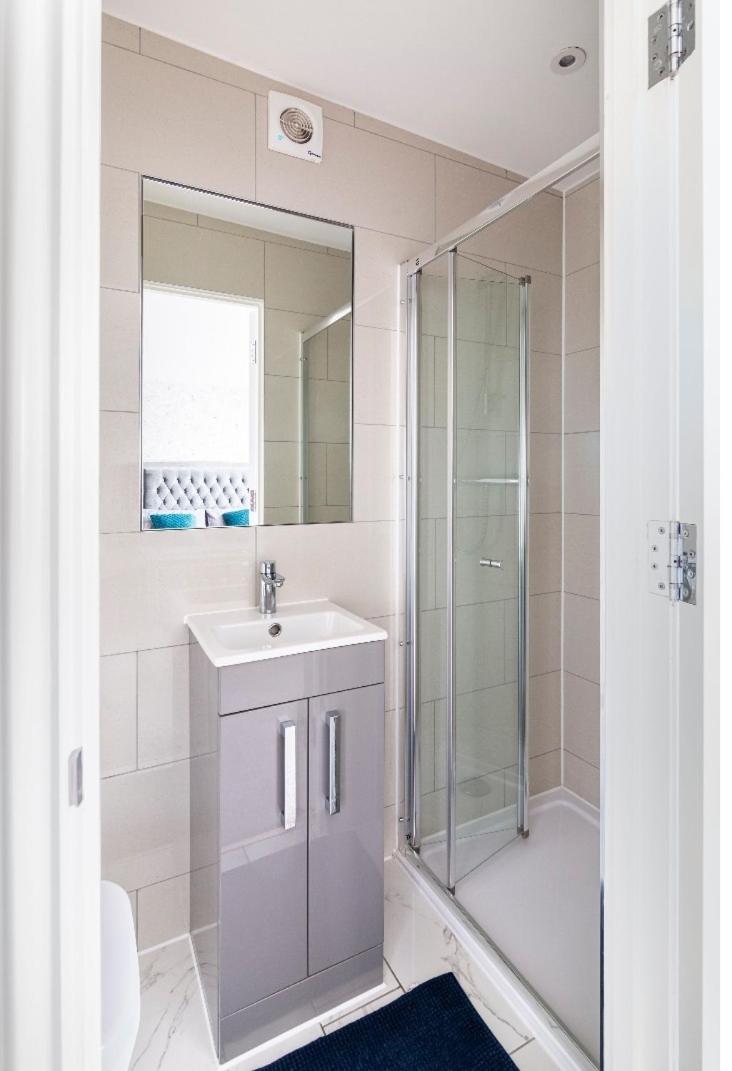 Luxury House 4 Ensuite Bedrooms, Free Parking ,Wifi Оксфорд Екстериор снимка
